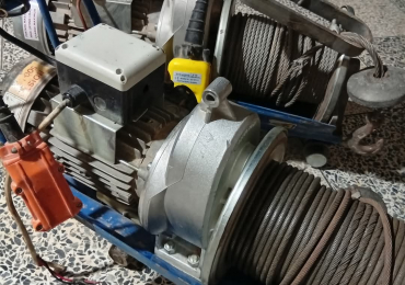 رافعة للايجار